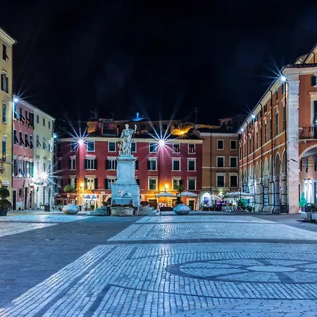 Casa * Massa (Tuscany)