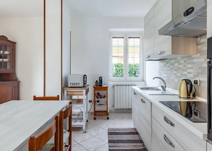 Casa *